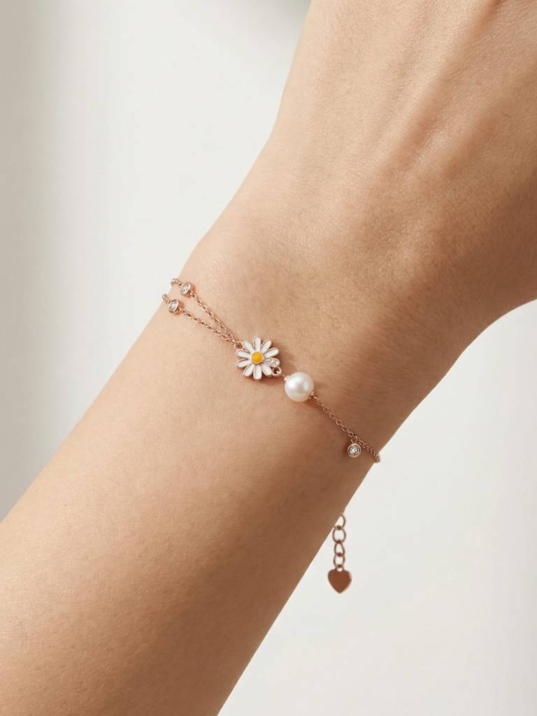 Daisy Pearl Charm Bracelet : HYLB3090