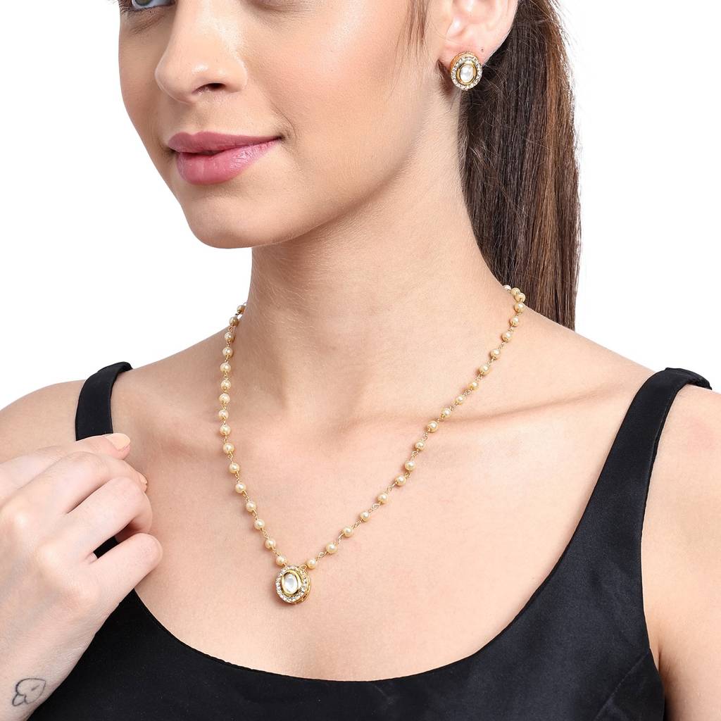 22Kt Gold-Plated Kundan Pearl Chain Necklace Set : PE10022