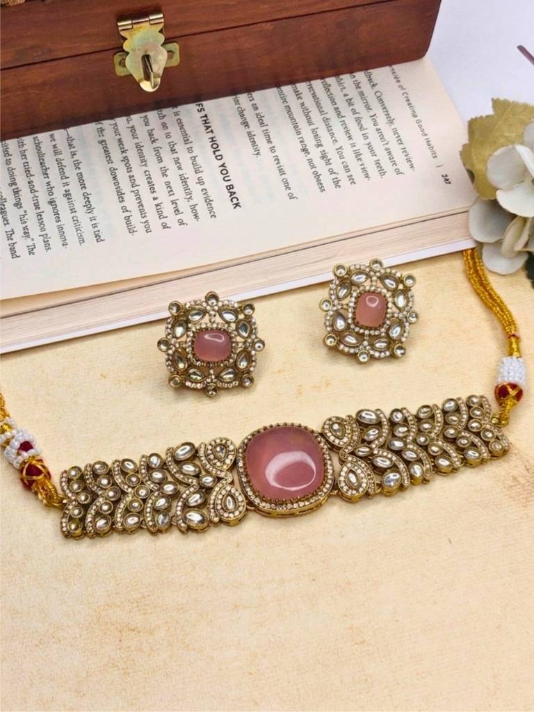 Gold-Plated Pink Stone Traditional Kundan Choker Jewellery Set : VI26JSKU100010