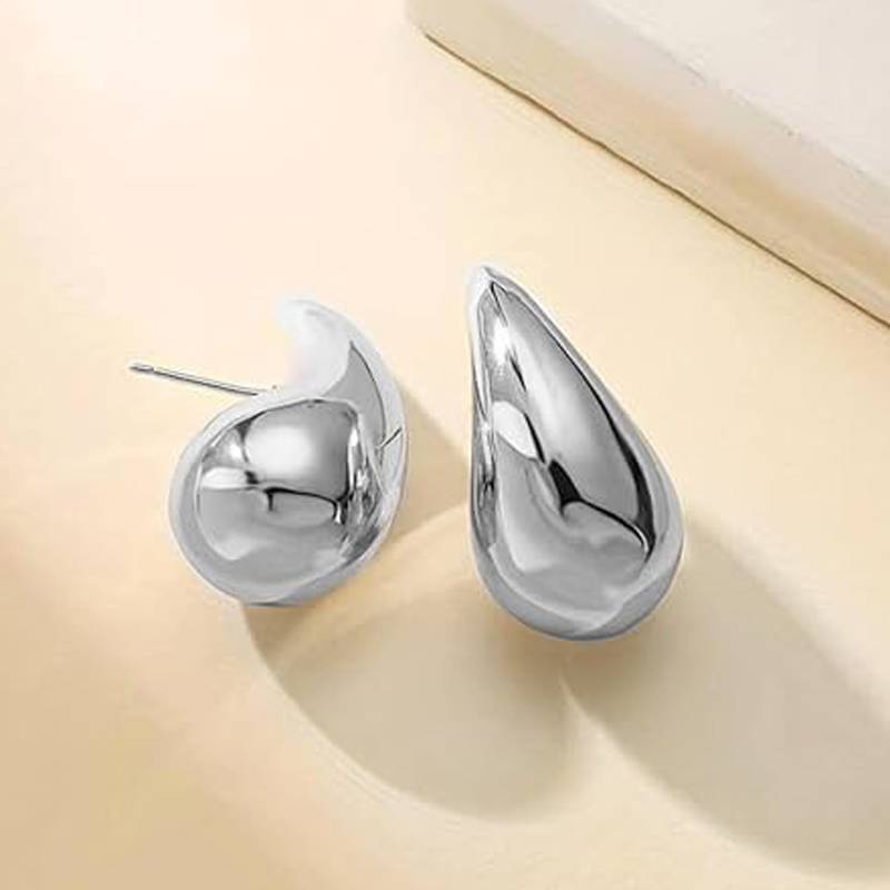 925 Pure Silver Small Tear Drop Stud Earrings With Back Screw : TWP1144