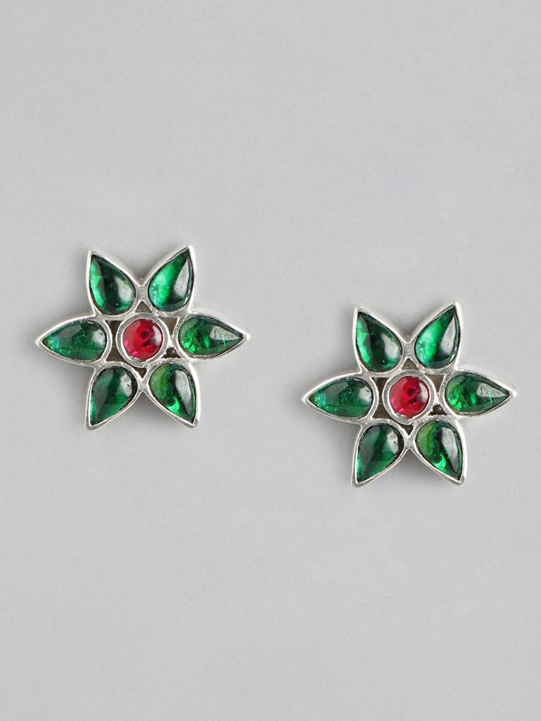 92.5 Silver Green Kundan Flower Stud Earrings : 92.5 Silver Green Kundan Flower Stud Earrings : U100SG007MY050
