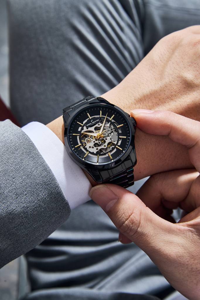 Paris Tech Collection Automatic Skeleton Wrist Watch For Men – Round Dial, Stainless Steel Strap, Mechanical Move : DHM1062-22