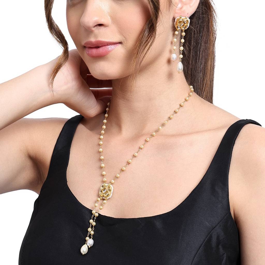 22Kt Gold-Plated Charmed Pearl Chain Necklace Set : PE22015