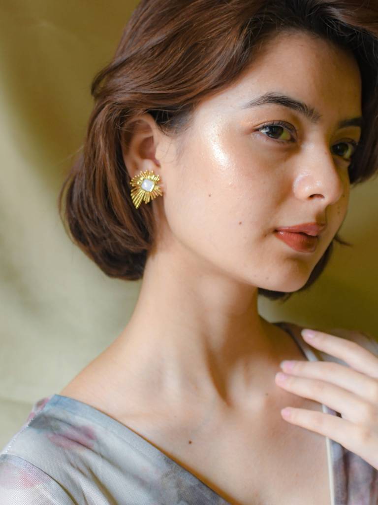 Aesthetic Moonstone Stud Earrings Â 18K Gold, Anti-Tarnish : ATE583AMSS