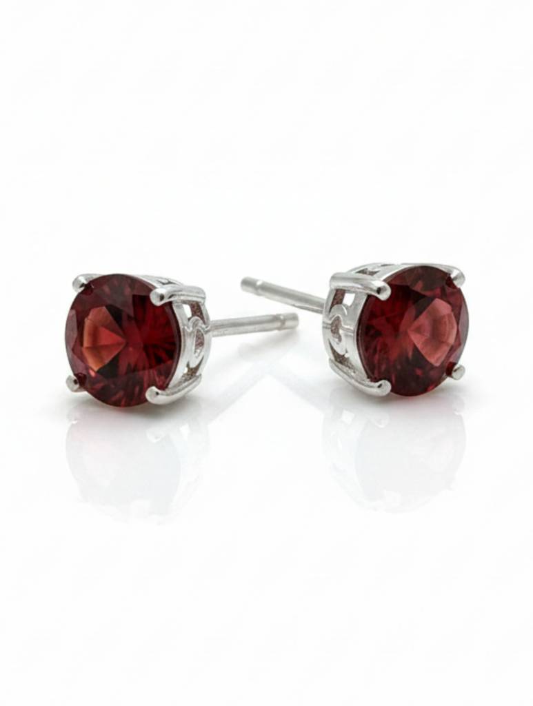Kicky & Perky Natural Garnet Solitaire Studs In 925 Sterling Silver : VSILSME009
