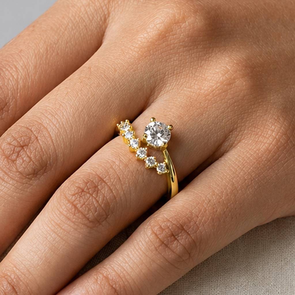 Elegant Gold Halo Central Crystal Anti-Tarnish Ring For Women : HSPS60MB1840