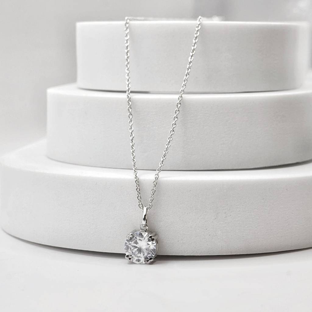 Sterling Silver Classic Solitaire Necklace : NKS066