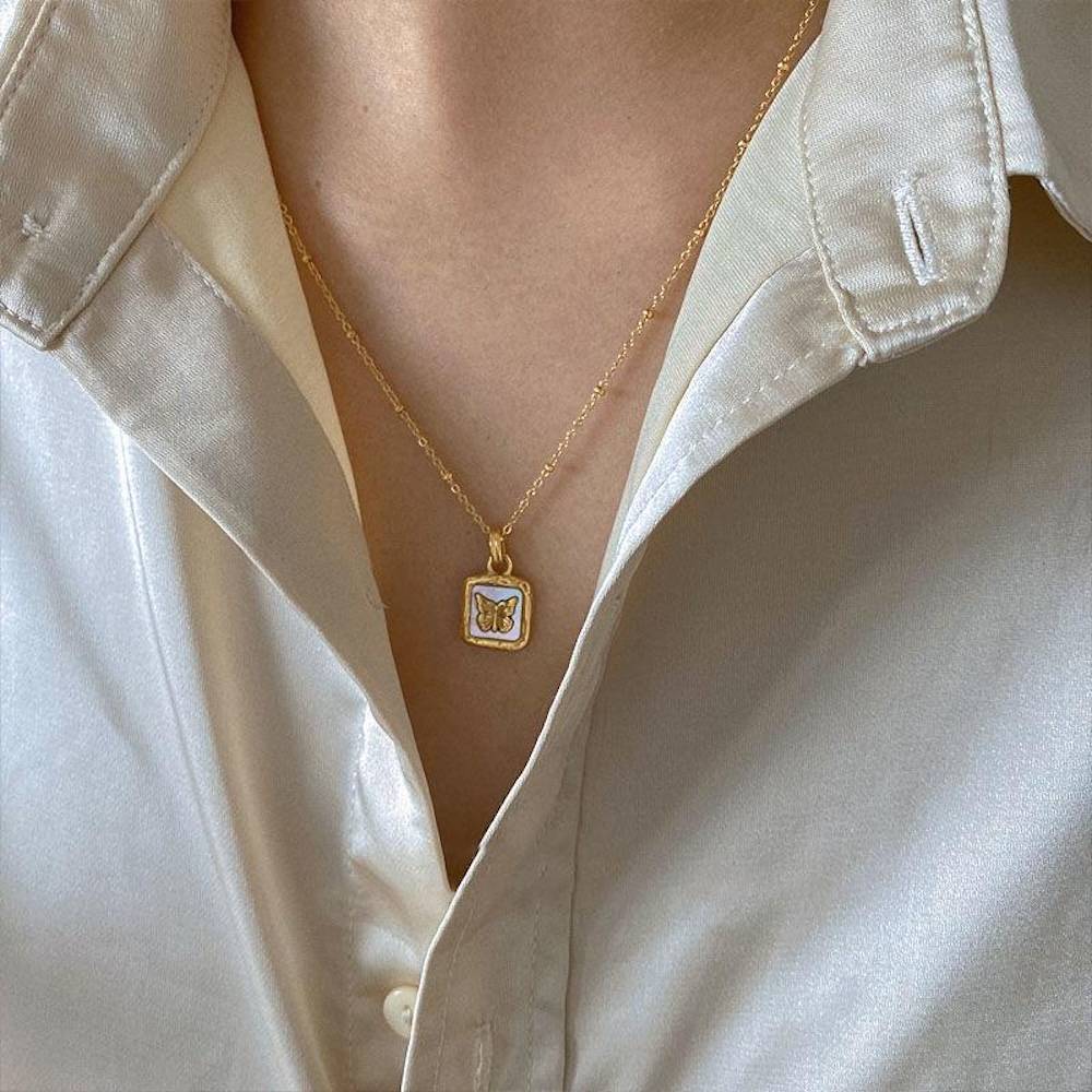 18K Gold Plated Square Butterfly Pendant Necklace : ATO0624P012G