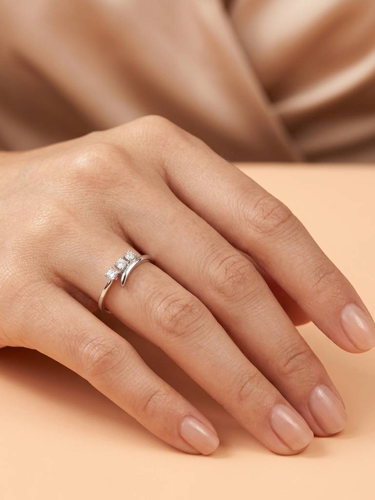 925 Pure Silver Mono Solitaire Rhodium Plated Zircon Ring : LR1325