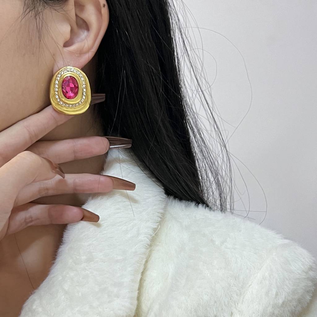 Vintage Pink Crystal Earrings : MJ09