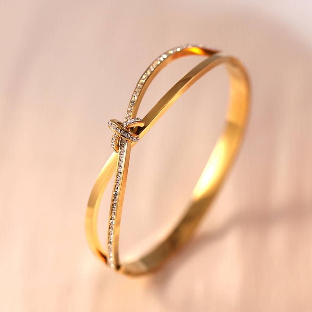 Solitaire Knot Design Bracelet : BR_SS_CB05_gld