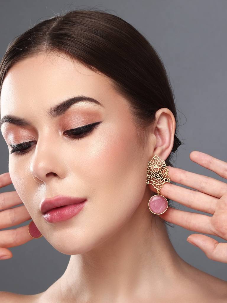 Gold Filigree Stone Drop Earrings : S24JJER210PNK