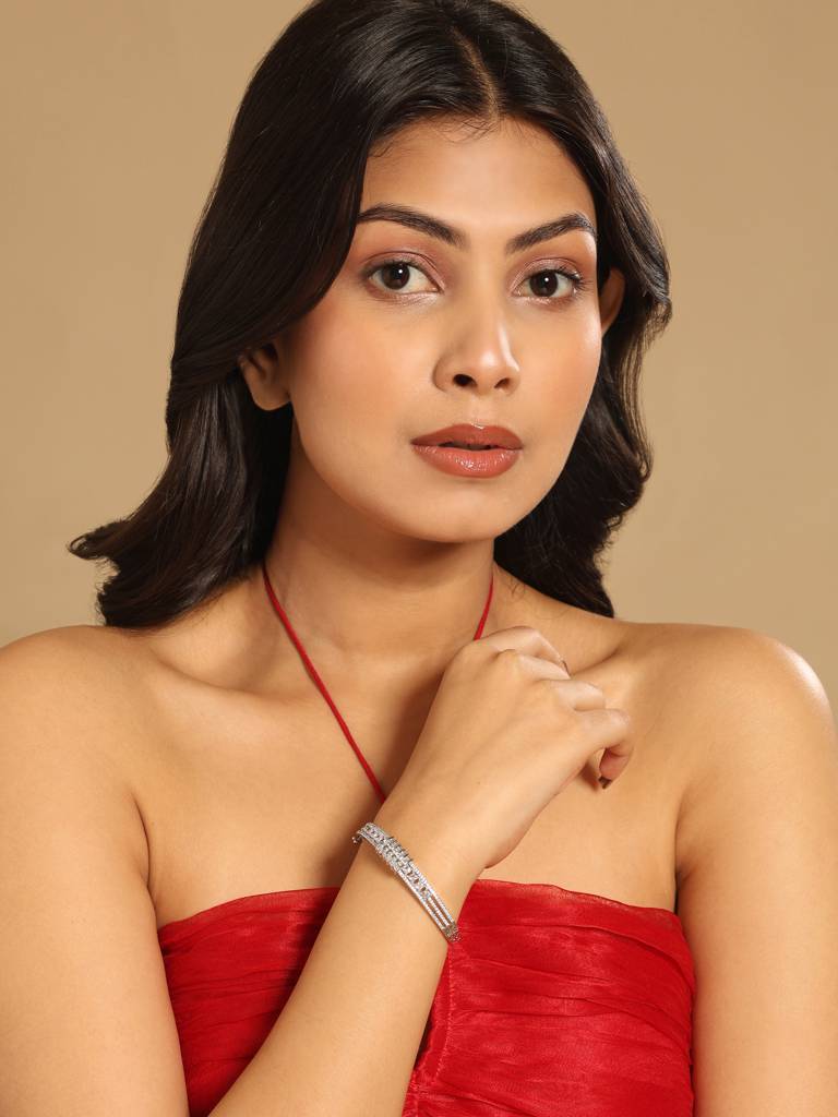 Diamond Radiance Anti Tarnish Bangle : YI24A0298B