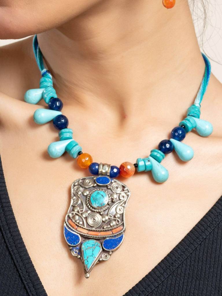 Handmade Turquoise Drop Tibetan Pendant Necklace  Jewelry Set & Adjustable Dori : LAANP96