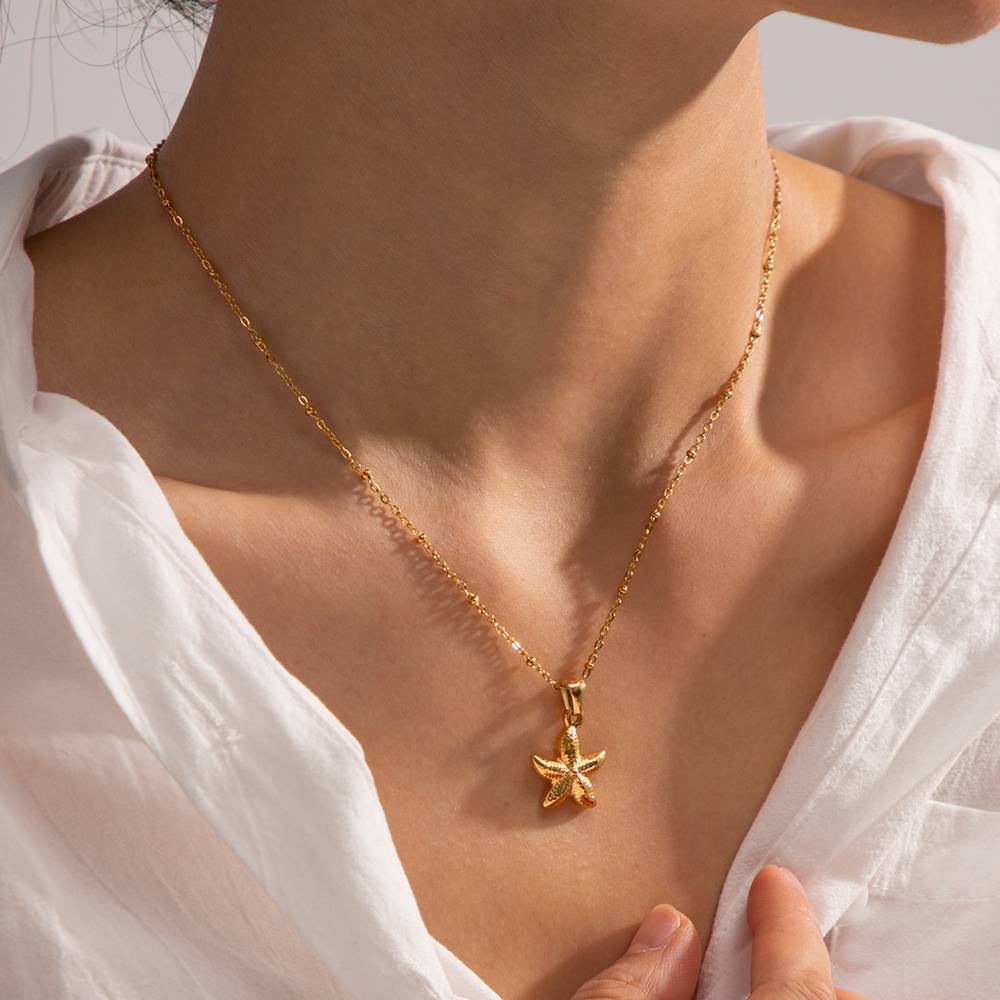 Coastal Charm Gold Necklace : CoastalCharmGoldNecklace-JD-NK-PG-02