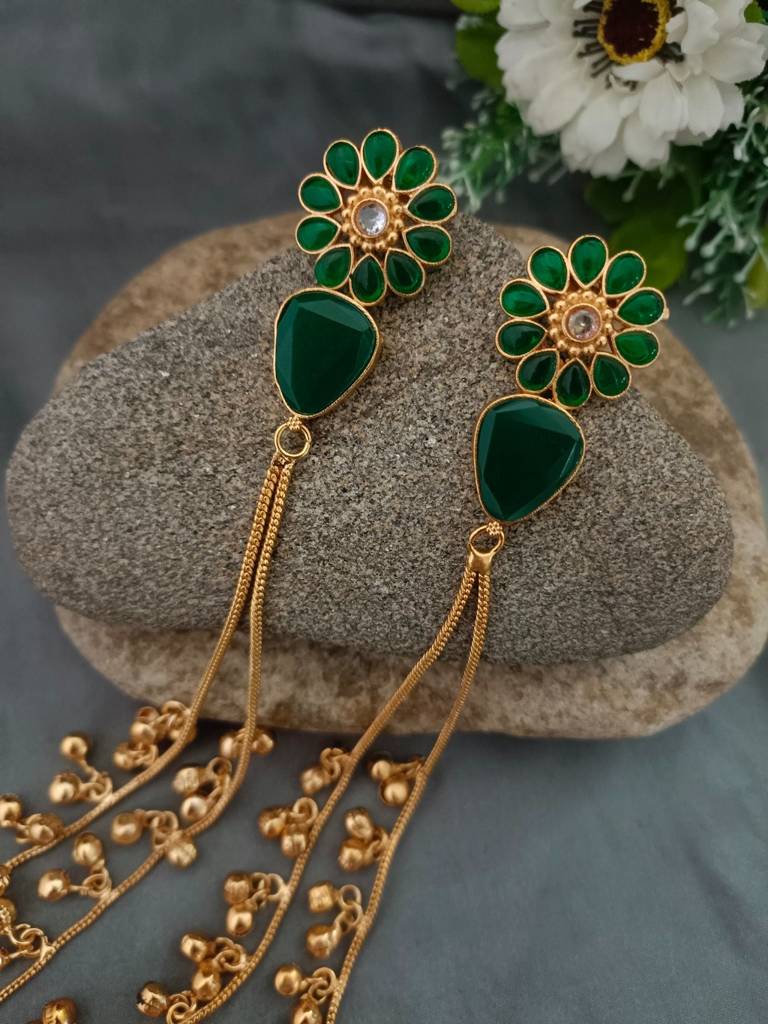 Brass- Plated Pachi Kundan & Ghungaroo Beaded Kashmiri Floral Drop Earrings : VS105312