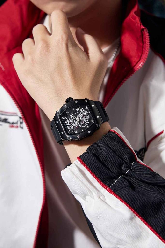 Giordano Analog Skeleton Dial Watch For Men Â Tonneau Case, Silicone Strap, Open-Gear Sport Design, Quartz Mov : GZ-50188-11