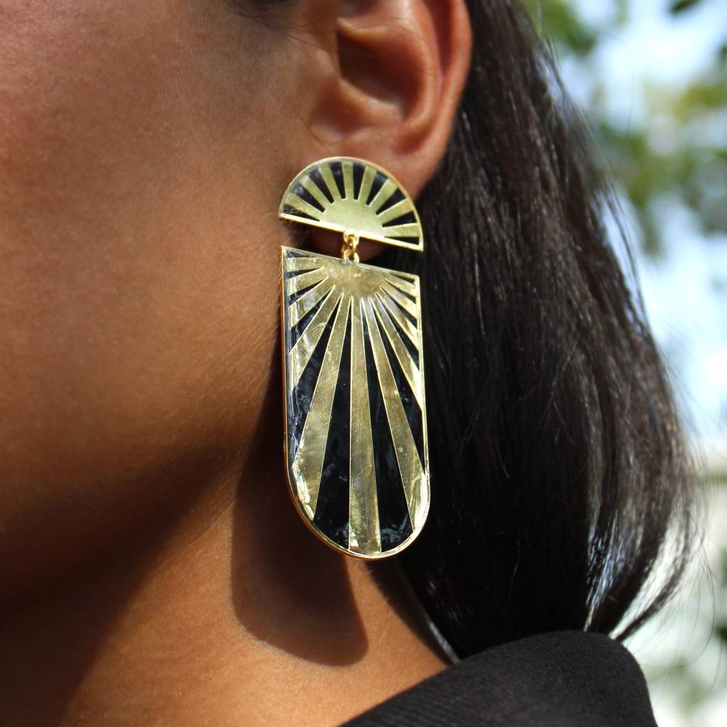 Black Rays Resin Earrings : ACE285