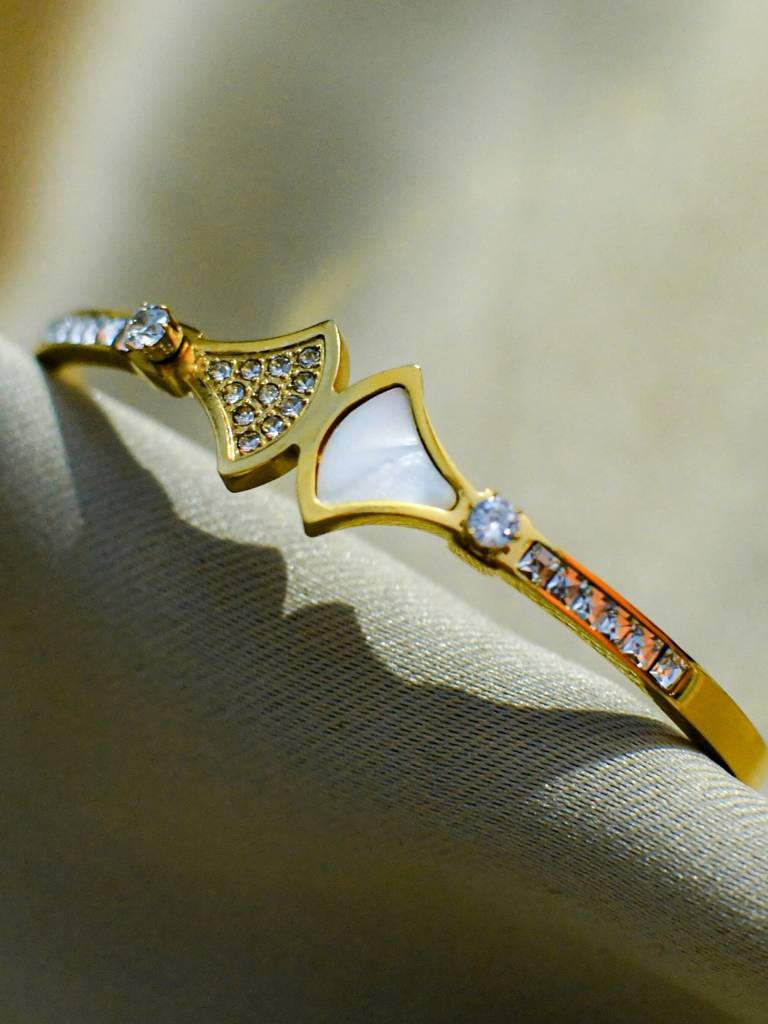 Skin-Friendly 18K Gold Bracelet | Mop & Cz | Ideal For Small Wrists : ATB597MSB