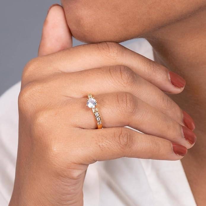 Gold-Plated Cz-Studded Square-Cut Solitaire Anti-Tarnish Adjustable Finger Ring : HSPS60MB0863