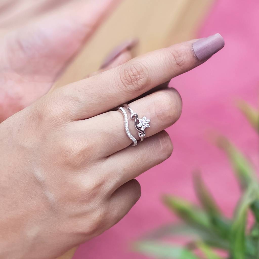 925 Silver Two Layer Queen Crown Ring : IS-RG-PL-1043