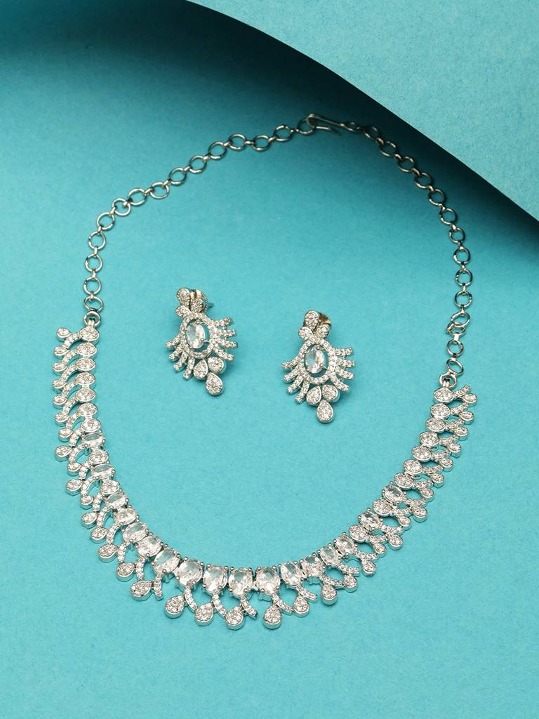 Rhodium Plated White Ad And Cubic Zirconia Studded Premium Necklace Jewellery Set : VI25JSAD1000023
