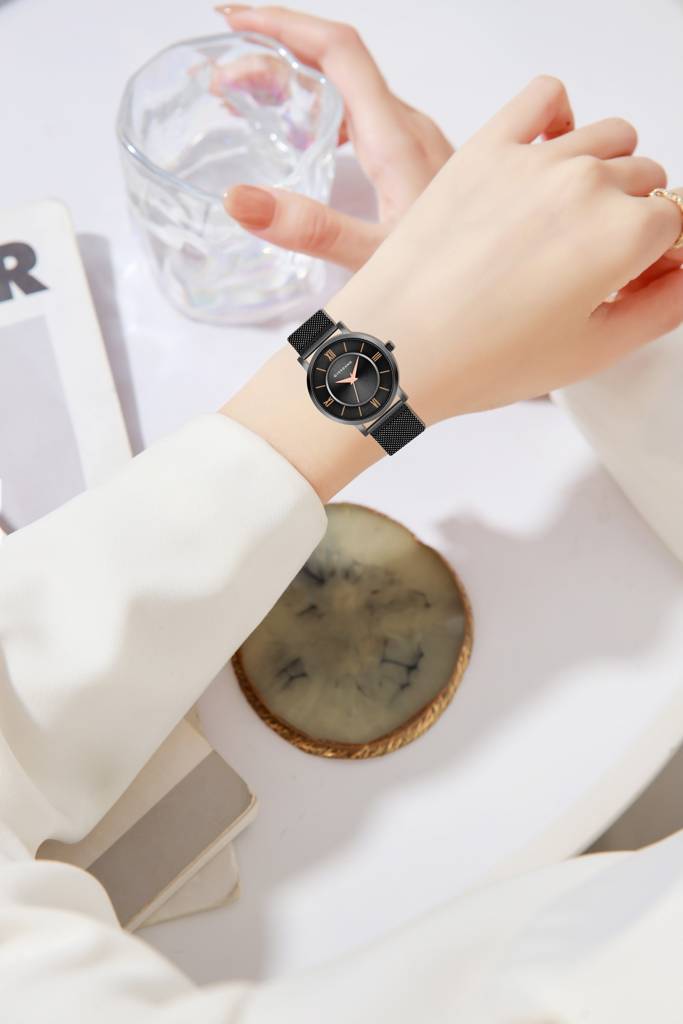 Analog Stylish Watch For Couple With Stylish Dial With Roman Indicess And Mesh Metal Strap : GD-1172-SETA-66