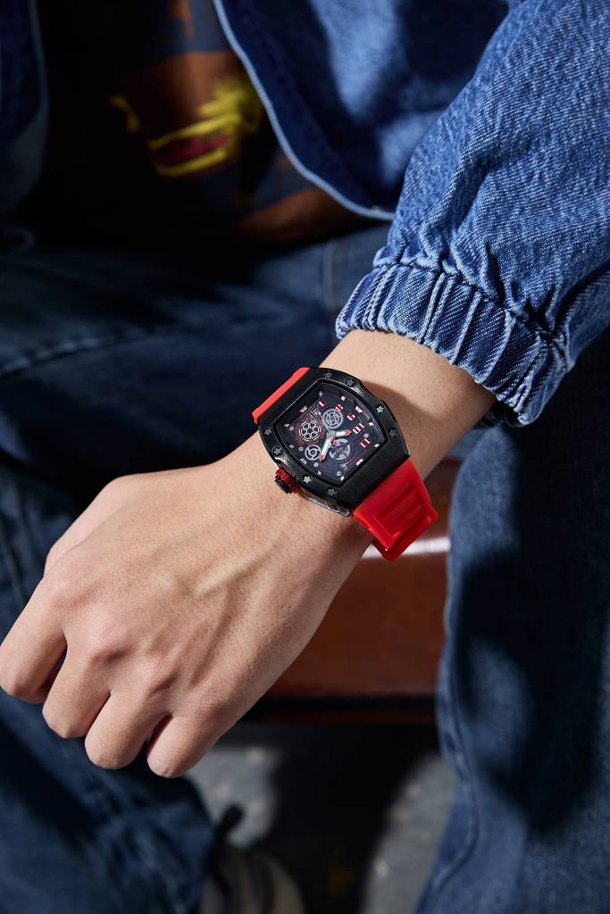 Giordano Sqaure Analog Casual Sporty Watch For Men – Mechanical-Inspired Design Dial, Quartz Movement, Silicon S : GZ-50150-02