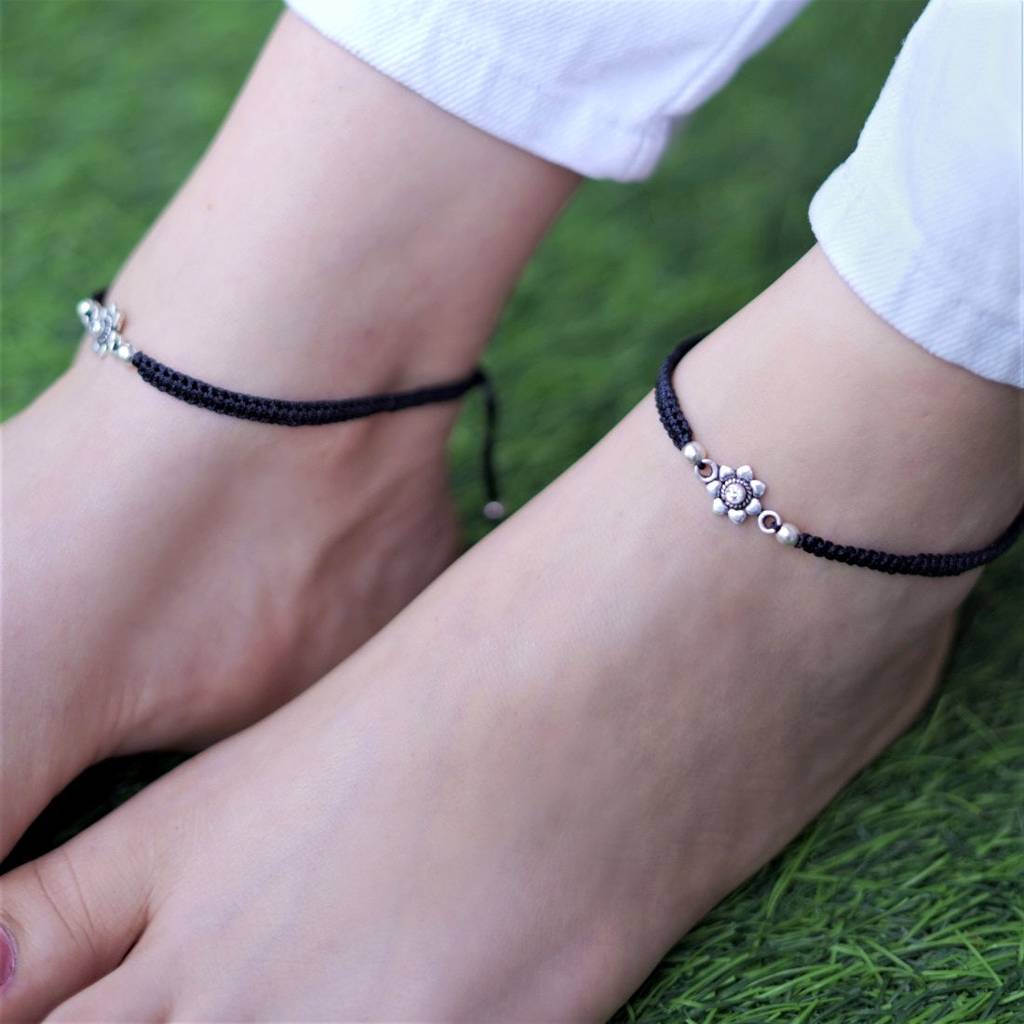 Black Thread Flower 925 Sterling Silver Anklet : ANK-60106-PAIR