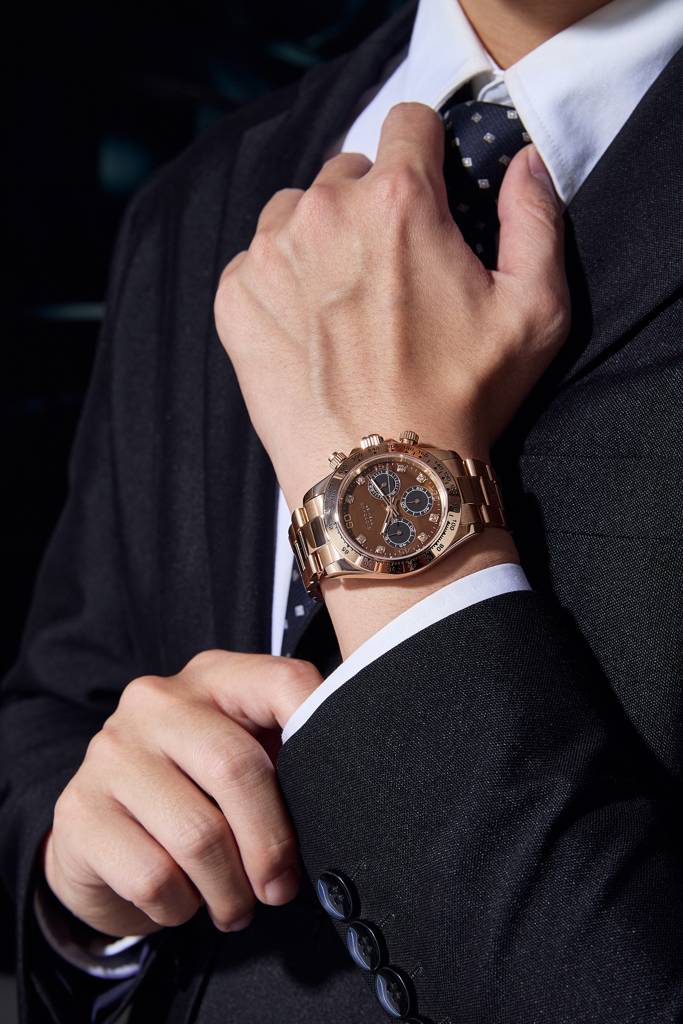 Premier Eleganza Collection Chronograph Analog Quartz Watch For Men With Round Sunray Dial, Three Sub-Dials, Cry : GZ-50242-02