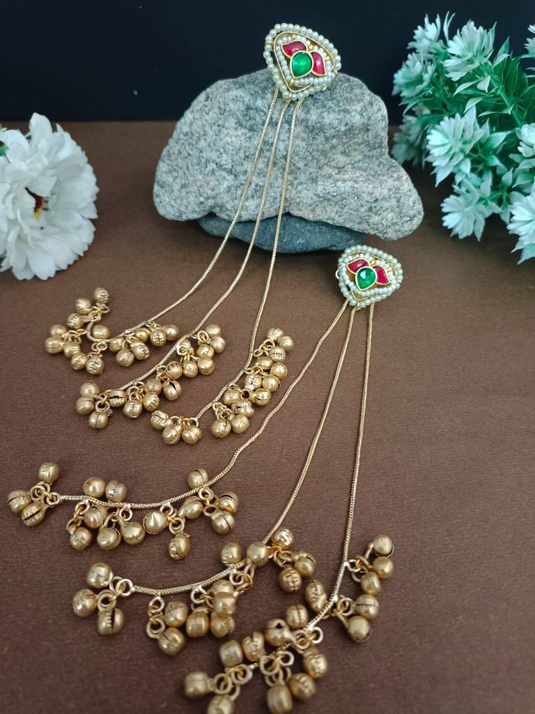 Brass-Plated Pachi Kundan Studded & Beaded Geometric Kashmiri Drop Earrings : VS105320