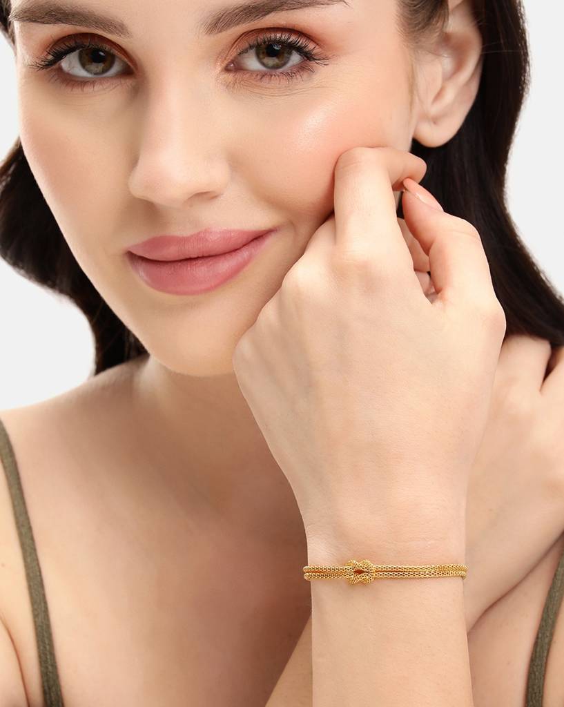 18Kt Plated Love Knot Bracelet : FJB6128