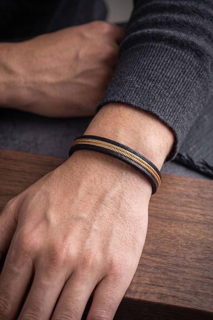 Men'S Black Leather & Gold Plated Cable Inlay Stainless Steel Bracelet : MSYKBL6D006