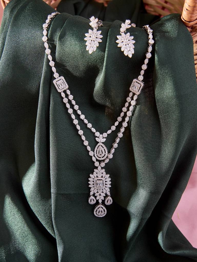 Lumiere Diamond Silver Necklace Set : NS016