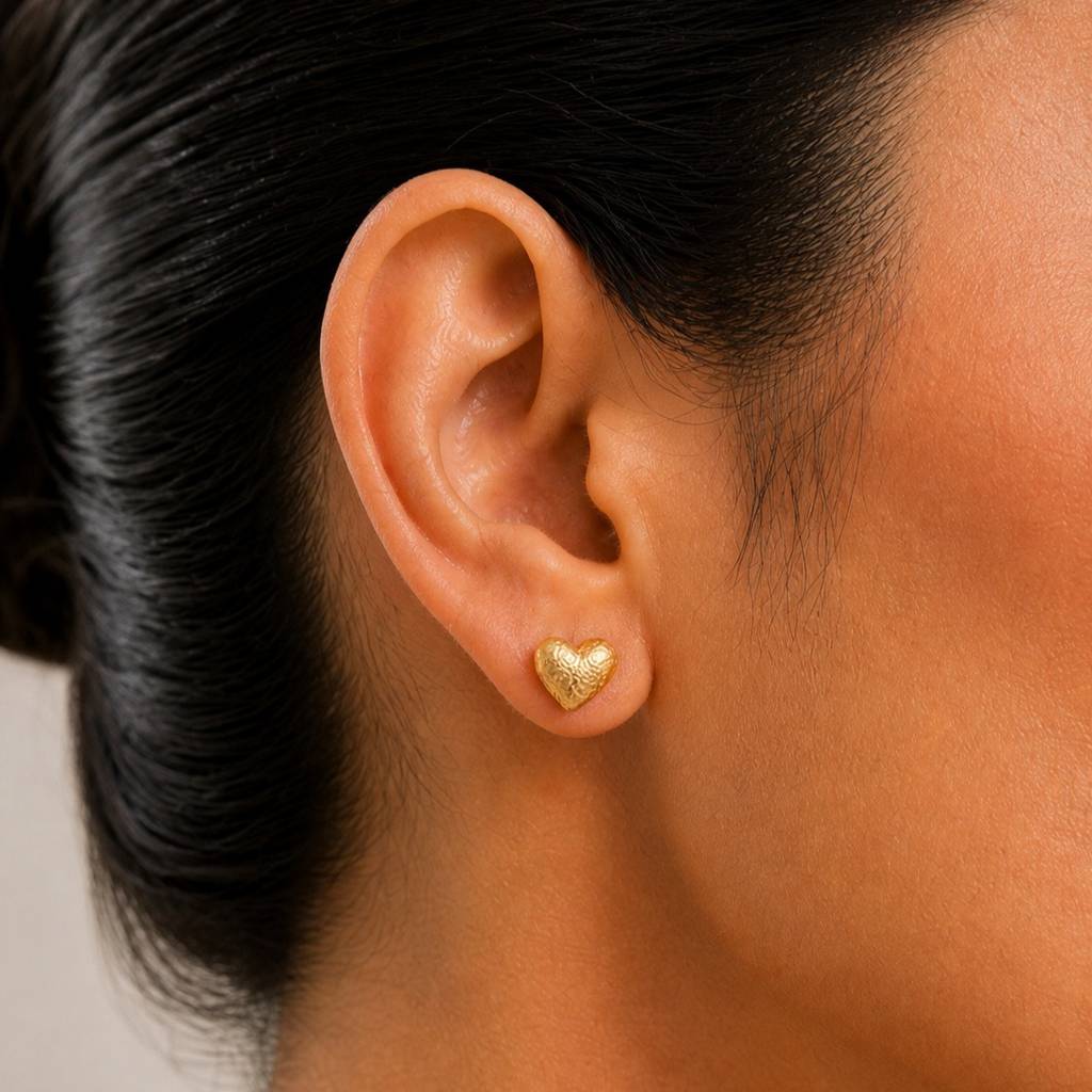 Druzy Mini Heart Stud Earrings : RRAPR26AID-40