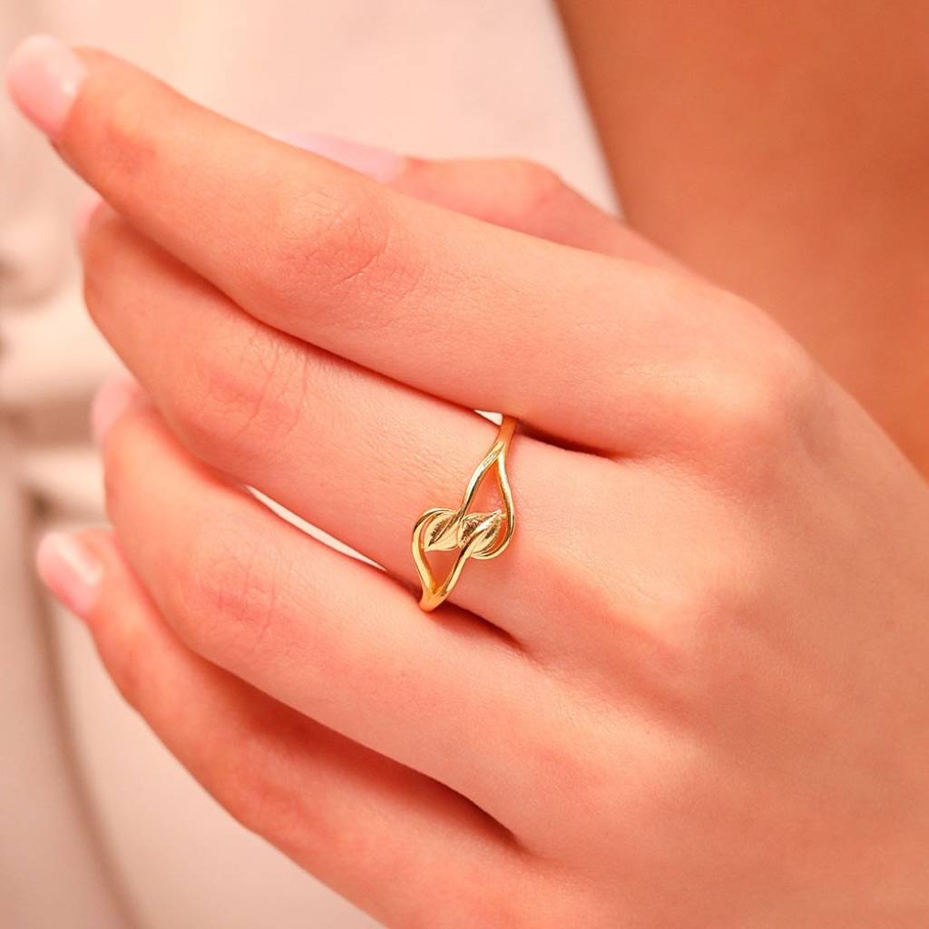 Golden Leafy Elegance 925 Sterling Silver Gold-Plated Women'S Ring (Adjustable) : RNG-40227-G