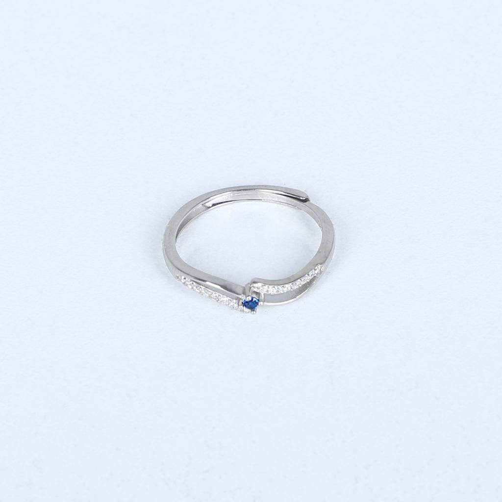 Women'S Silver Wave Ring With Blue Sapphire Accent – Elegant & Minimalist Design : RN-SL-10054-1-W