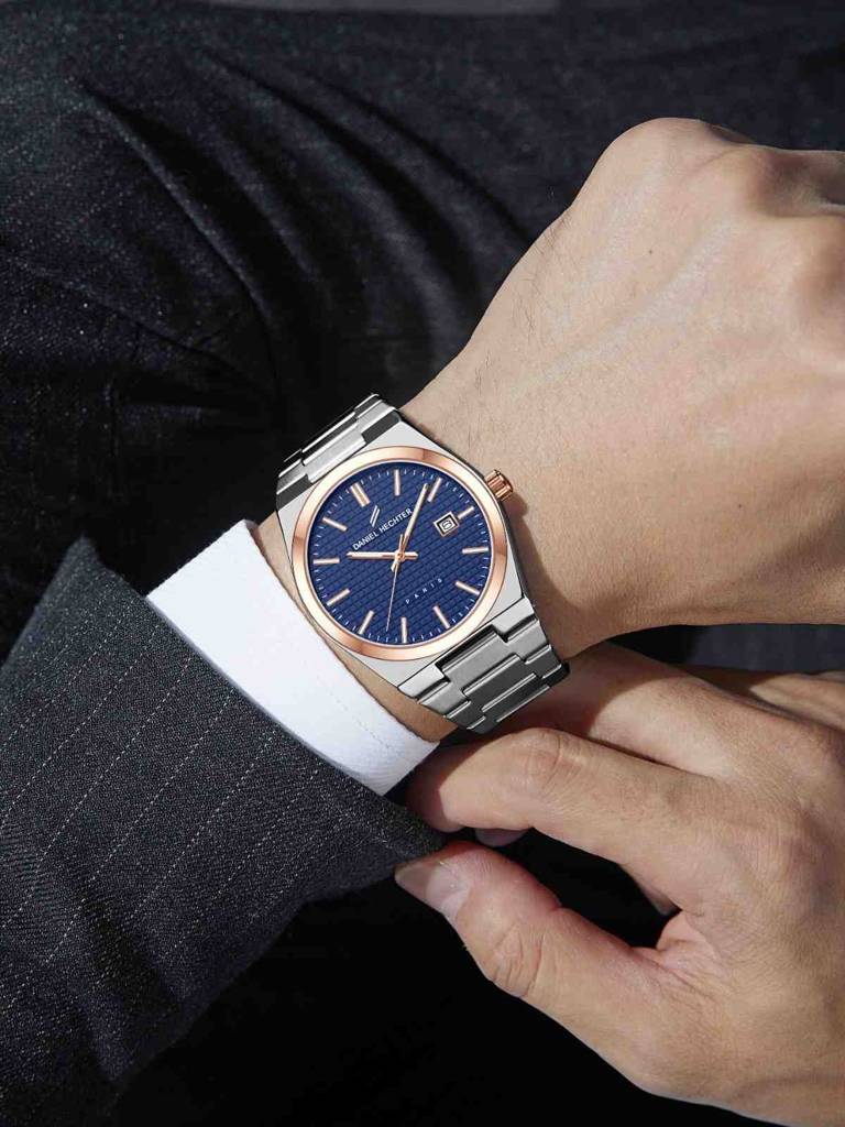 Daniel Hechter Paris Hoche Collection Formal Analog Watch For Men – Round Dial And Silver Stainless Steel Strap W : DHM1026-11