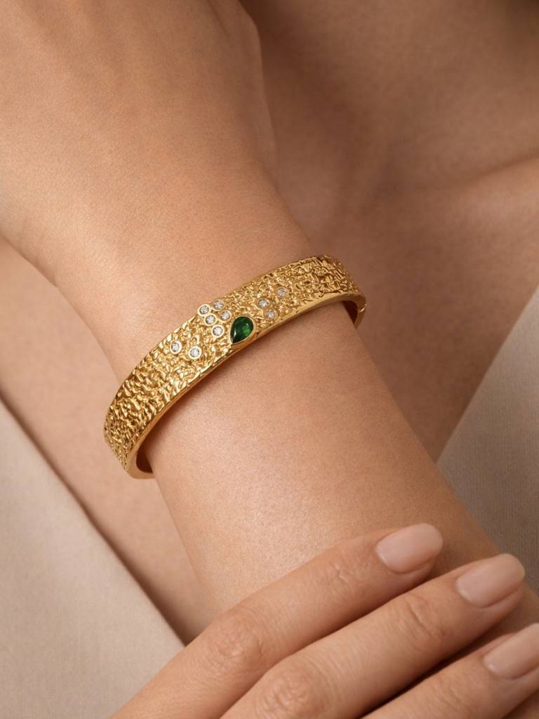 Emerald Luxe Textured Gold Bracelet With Cz | Anti Tarnish : ATB866GSSB