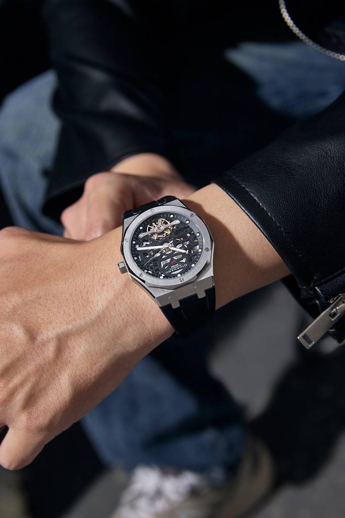 Premier Phantom Collection Automatic Watch For Men With Skeleton Round Dial, Luminous Hands And Markers, Silicon : GZ-50224-02