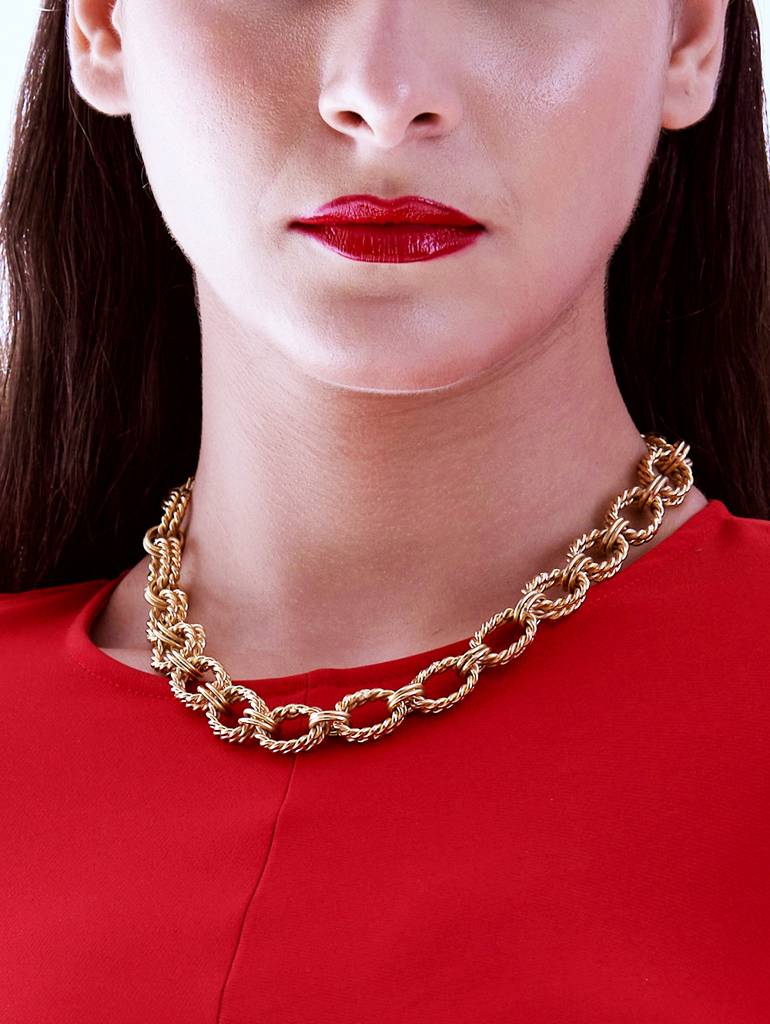 Double Knotted Golden Threaded Necklace : Z11EA