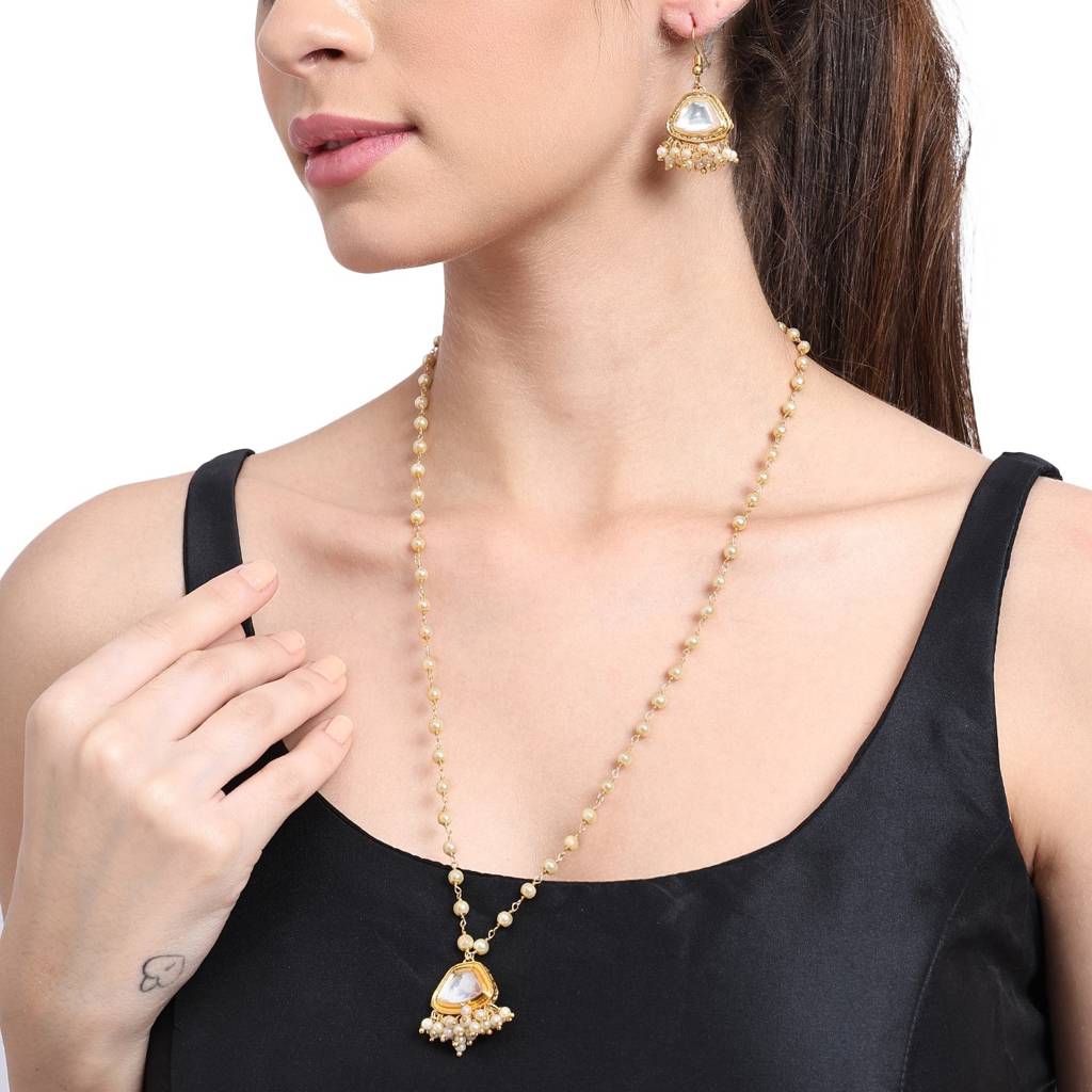 22Kt Gold-Plated Trapezoid Kundan Pearl Chain Set : PE12020