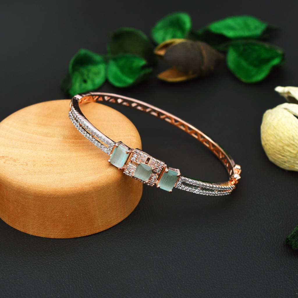 Zircon Diamond Studded Rose Gold Bracelet With Adjustable Lock System : PJBRCRGMCZ17