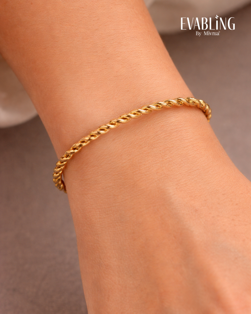 Twisted Cuff Bracelet : EBB5