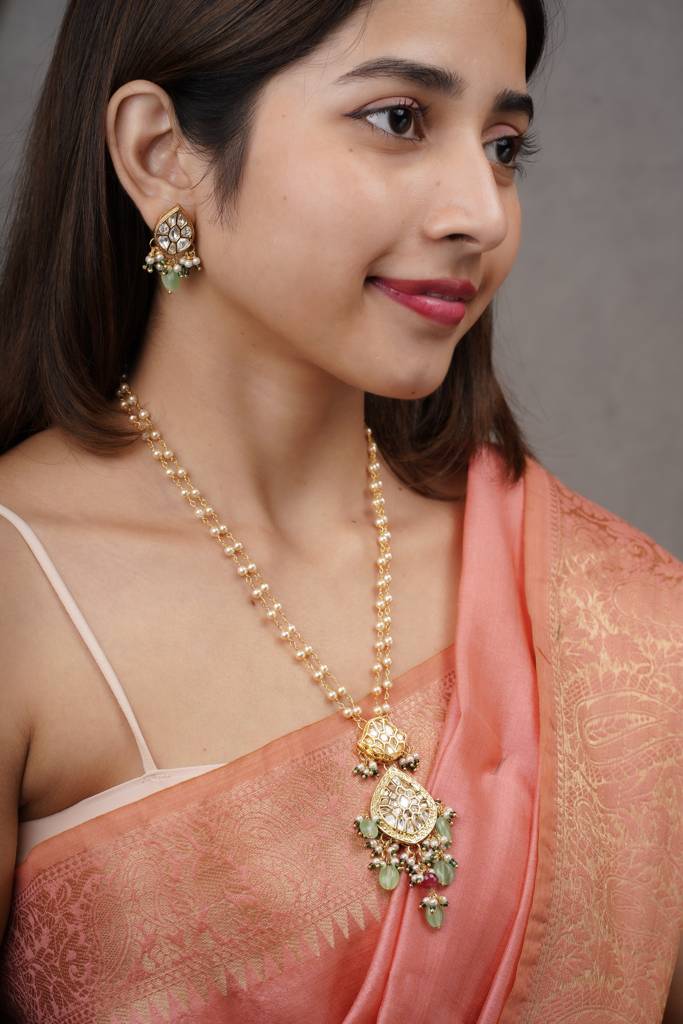 22Kt Gold-Plated Exquisite Kundan Set : PE70042