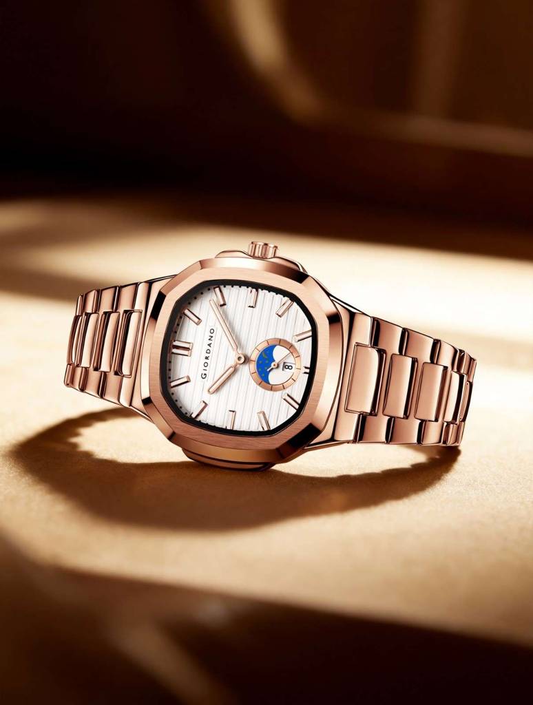 Giordano Analog Watch For Men Â Classic Moon Phase Design With Textured Dial, Durable Stainless Steel Strap, A : GZ-50179-33