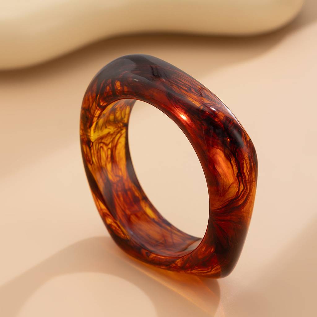 Chunky Wide Edge Rounded Square Polygonal Acrylic Bangle : AMU0125B252BR