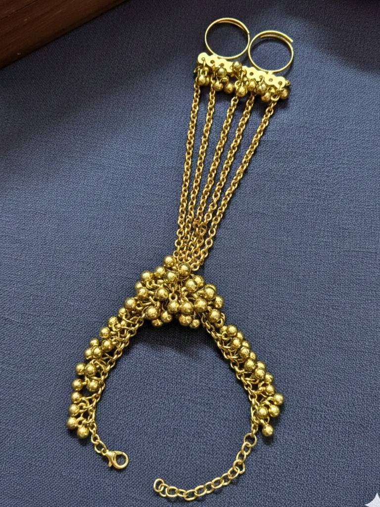 Women Antique Gold-Plated Ring Ghungaroo Kashmiri Bracelet : VI25BC100027