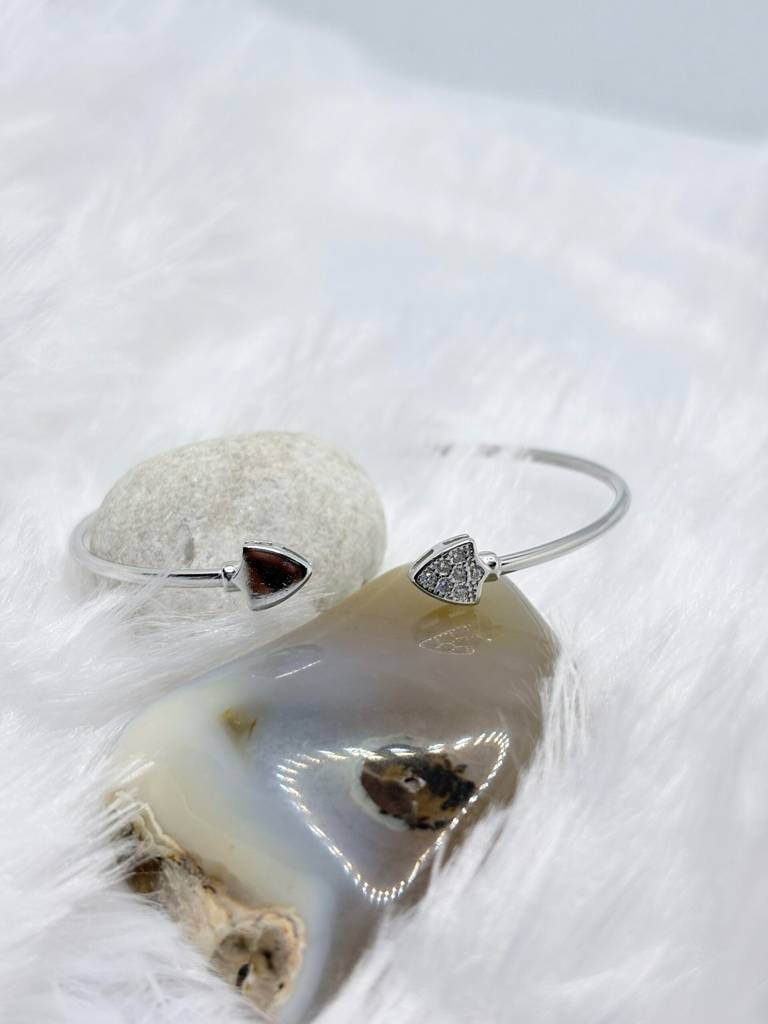 925 Silver Open Kada Bracelet With Dual Stone Tips : MKD8