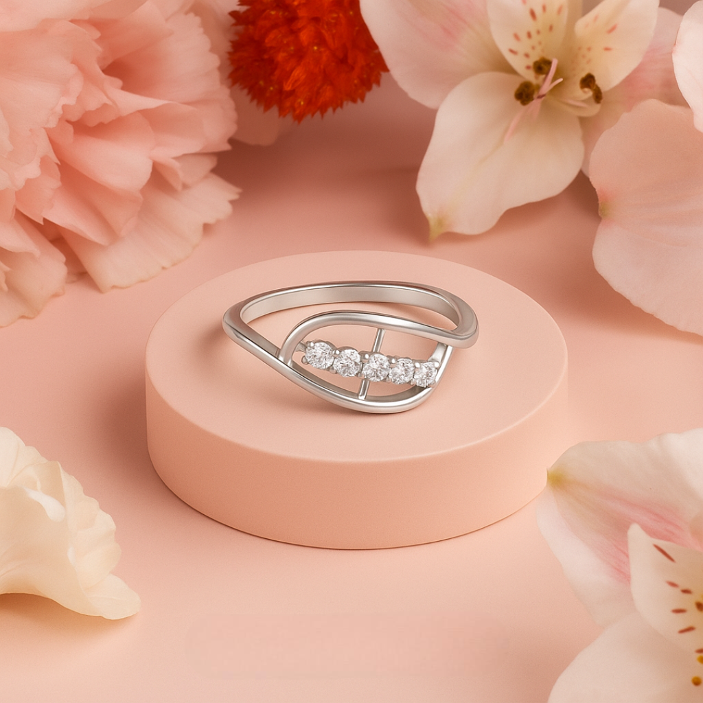 Golden Horizon Diamond Ring In 14K Gold : ALR00698